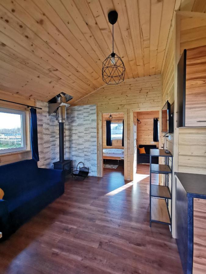 Vila Bialy Labedz Wilkow  Exteriér fotografie