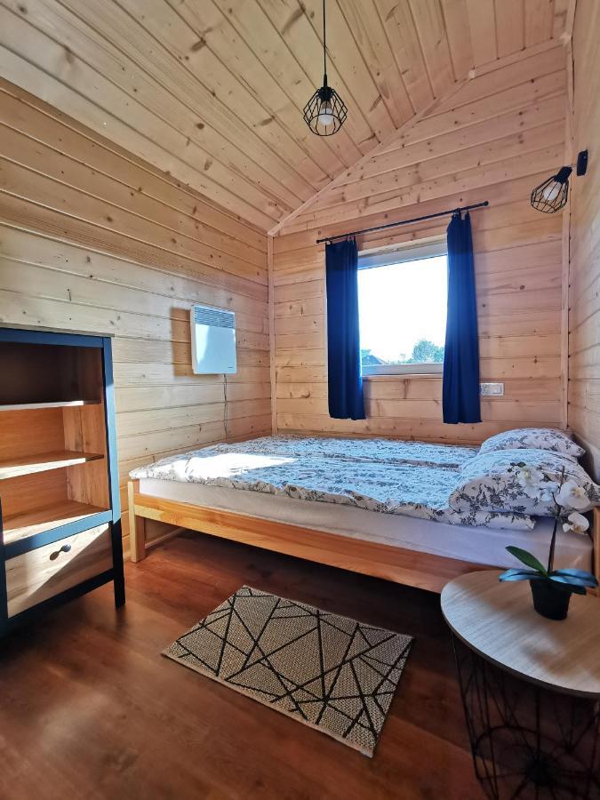 Vila Bialy Labedz Wilkow  Exteriér fotografie
